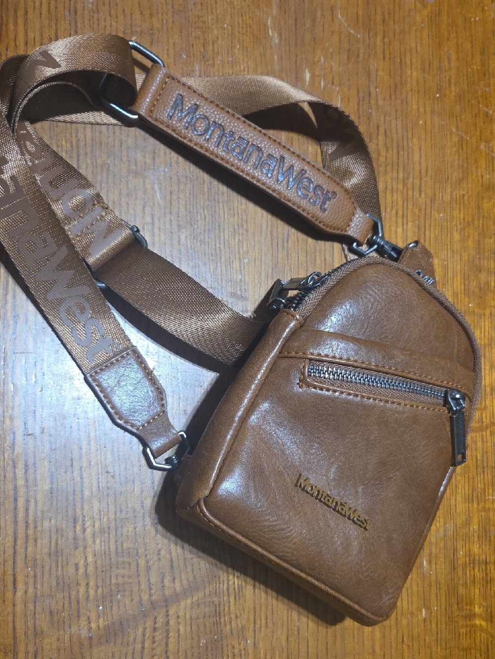 Montana West Brown Leather Crossbody Sling Pack with Branded Strap NWOT